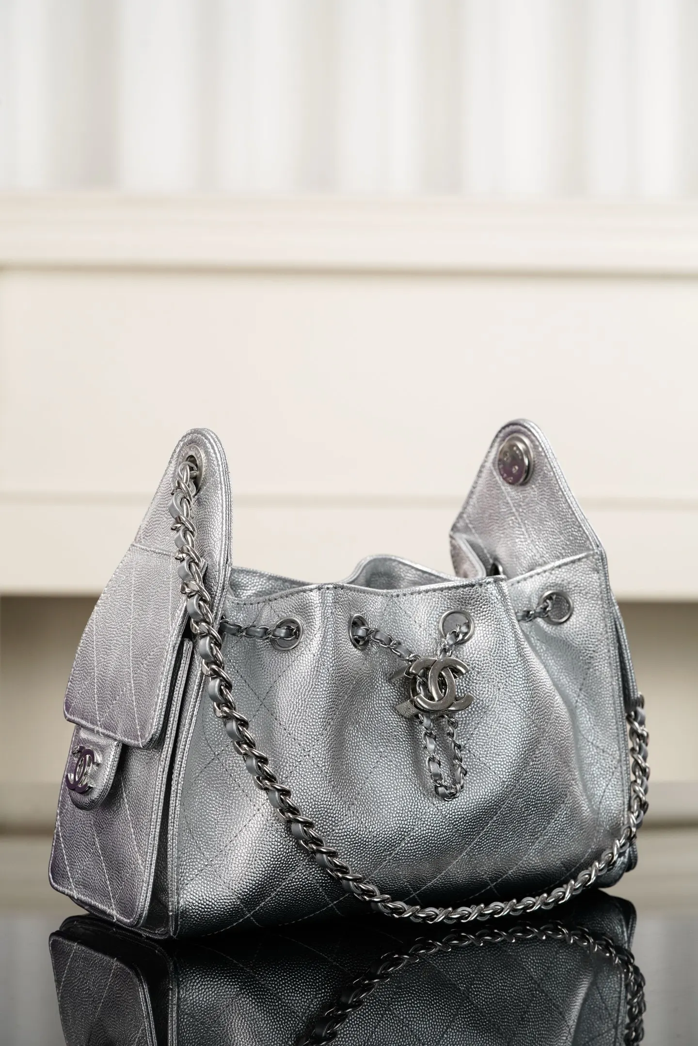 Silver Hobo Shoulder Bag Vintage