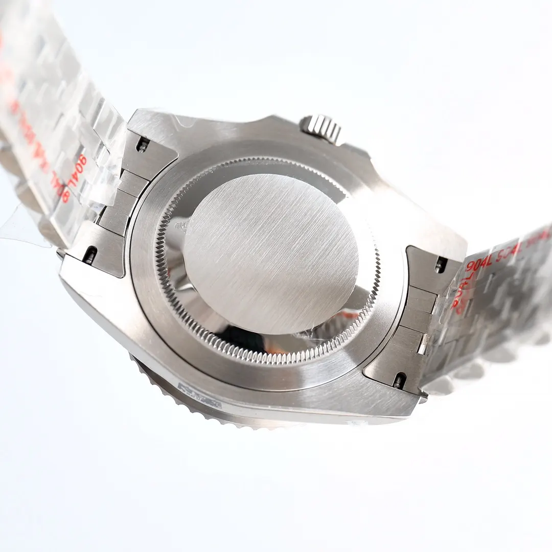Watch Classic Image 9 Watch Classic Image 9