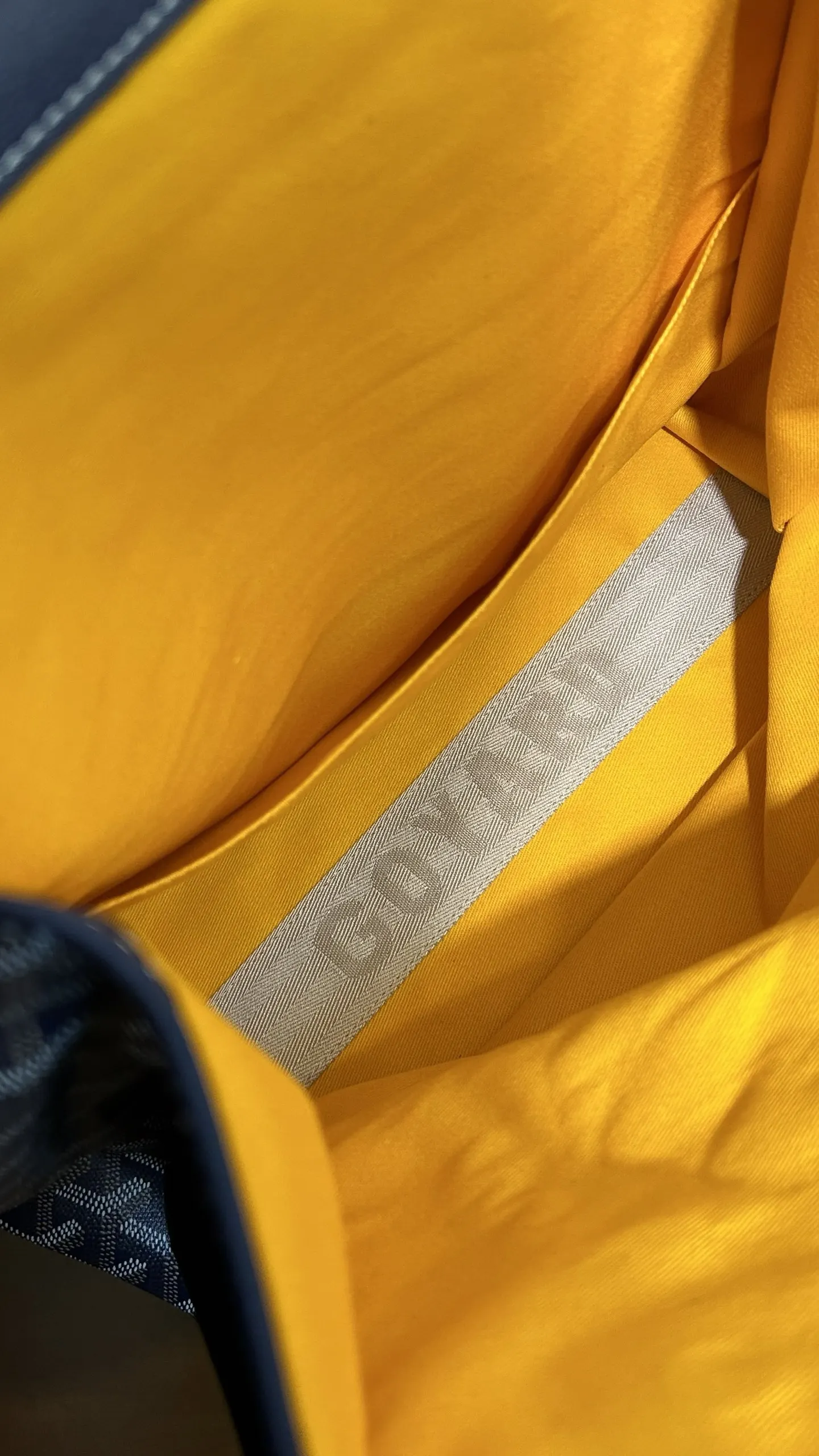 Goyard 戈雅折叠 ~级高 ~ 戈雅 最新 雙肩包 实用雙肩款(數字9) Goyard 戈雅折叠 ~级高 ~ 戈雅 最新 雙肩包 实用雙肩款(數字9)