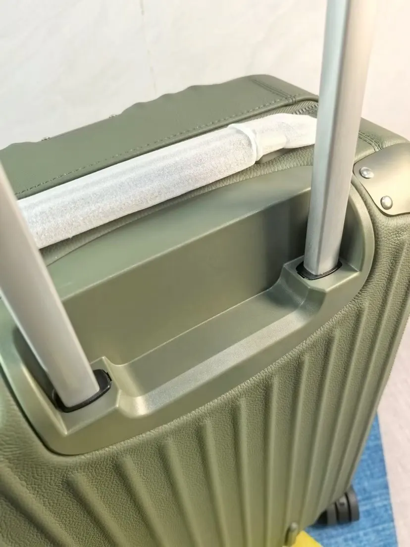 黑色 藍色 牛皮 玫瑰 Rimowa全牛皮款 distinct系 行李箱 旅行拉杆款 輕便出行款
