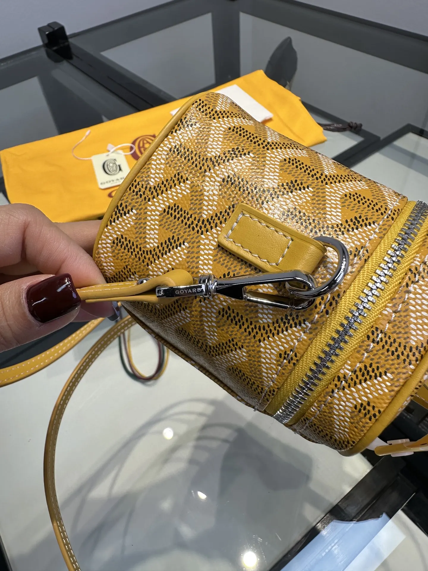 Goyard 黄色 小牛皮 收纳包 旅行收纳款