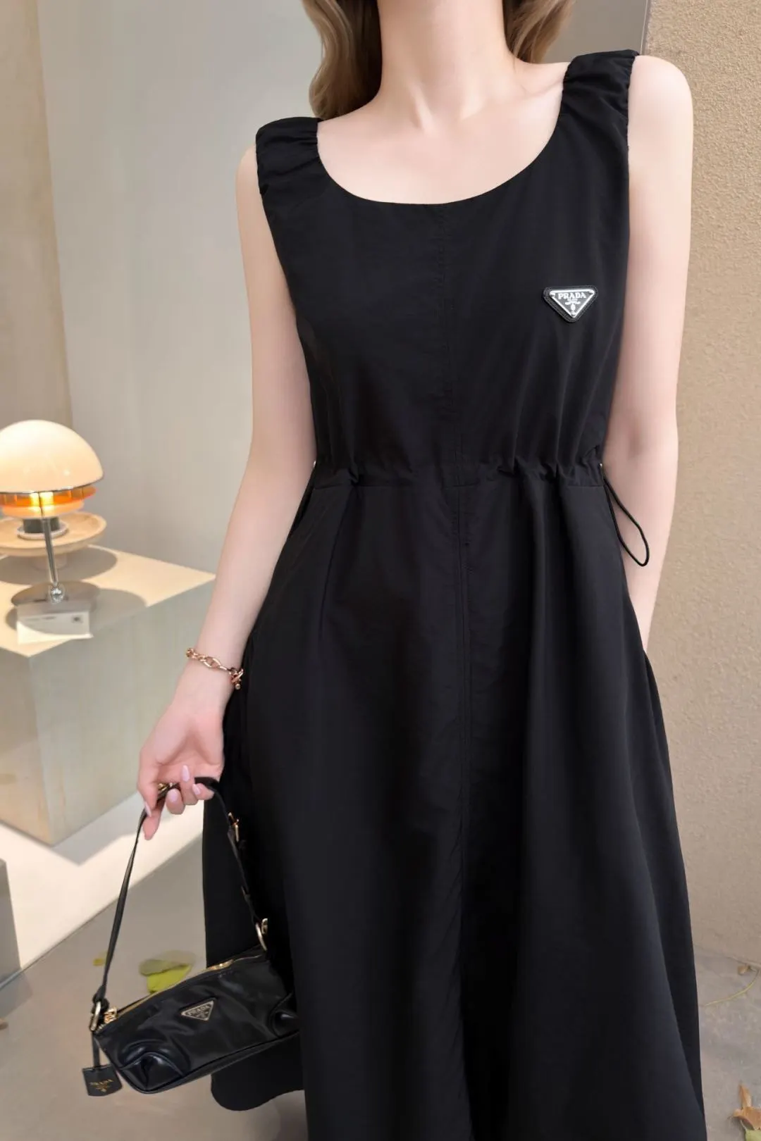 Prada Re-Nylon 三角标 连衣裙