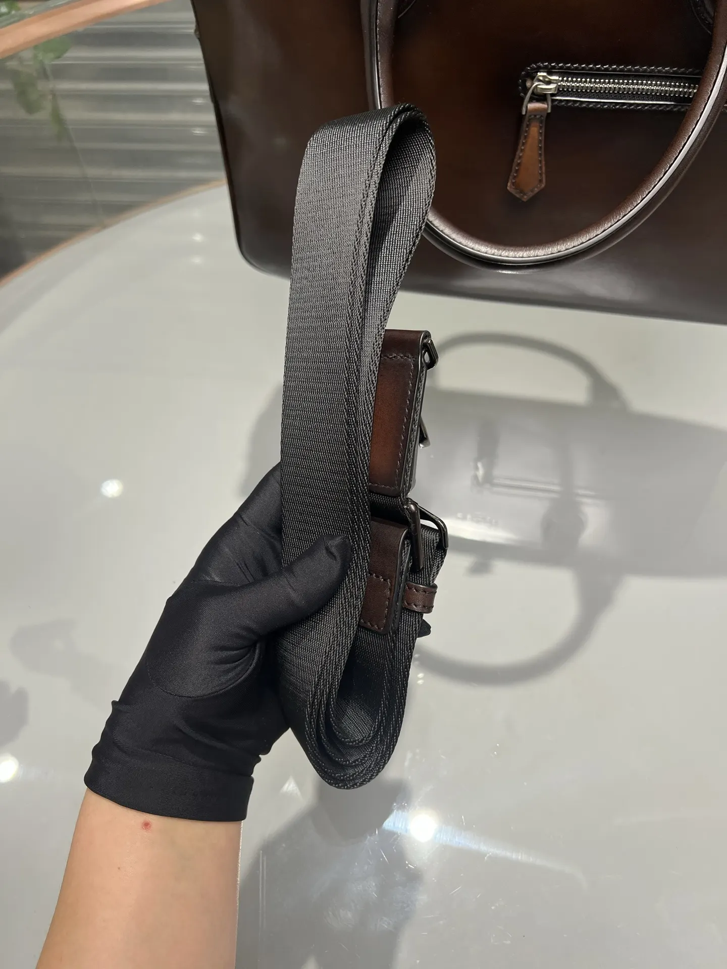 小牛皮 双拉链中号公文包 皮料 意大利进口小牛皮 工艺 车缝 商务通勤款