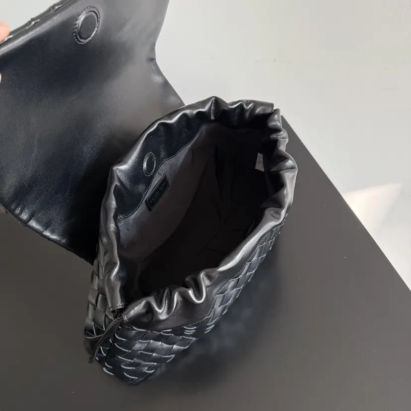Bottega Veneta 皮革 手拿包 精致手拿款