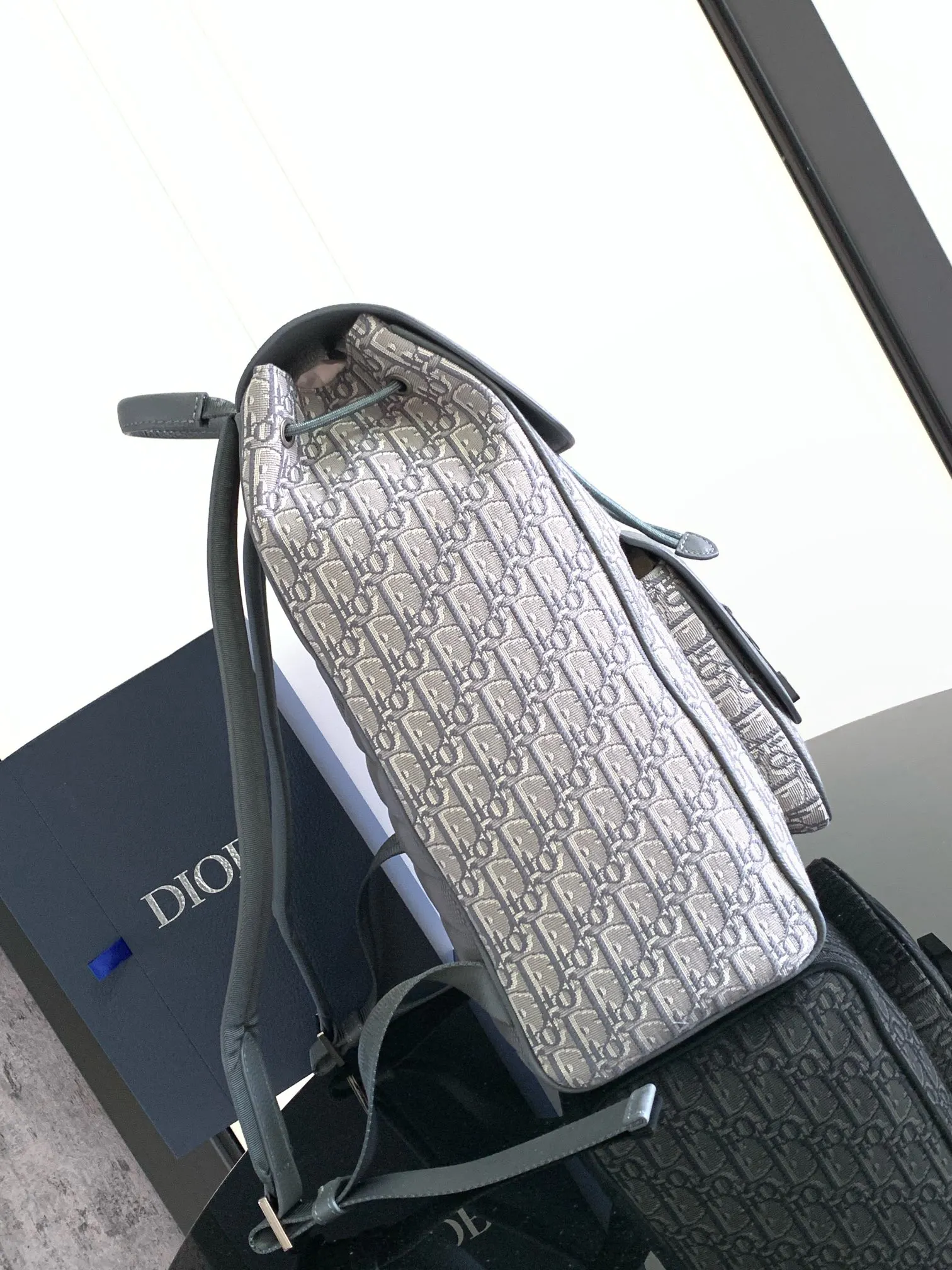Dior 灰色 牛皮 双肩包 实用双肩款