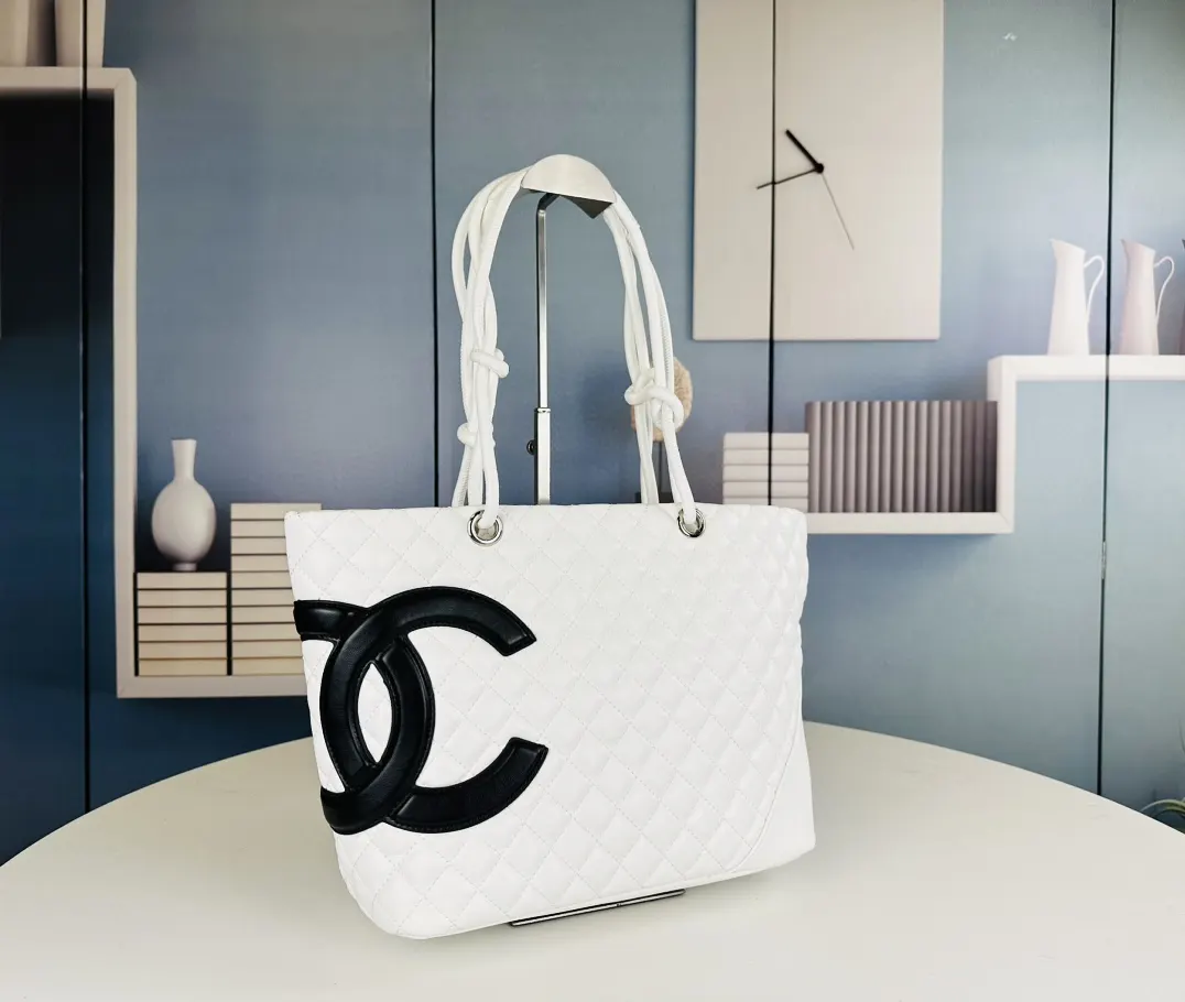 CHANEL 小牛皮 高級feel满满 手提包 通勤手提款