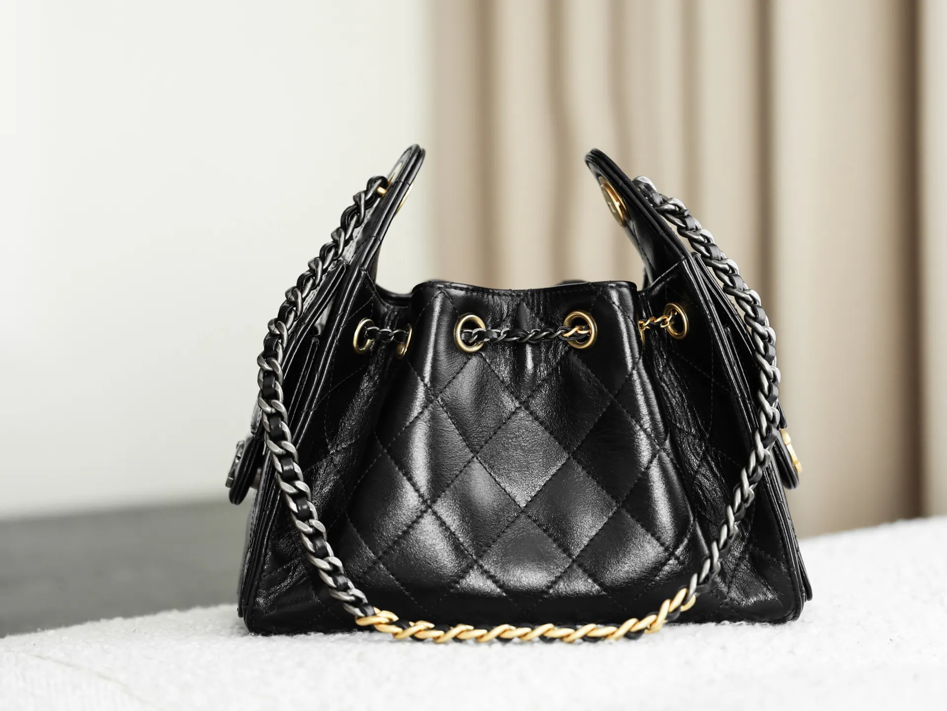 Black Hobo Shoulder Bag Vintage
