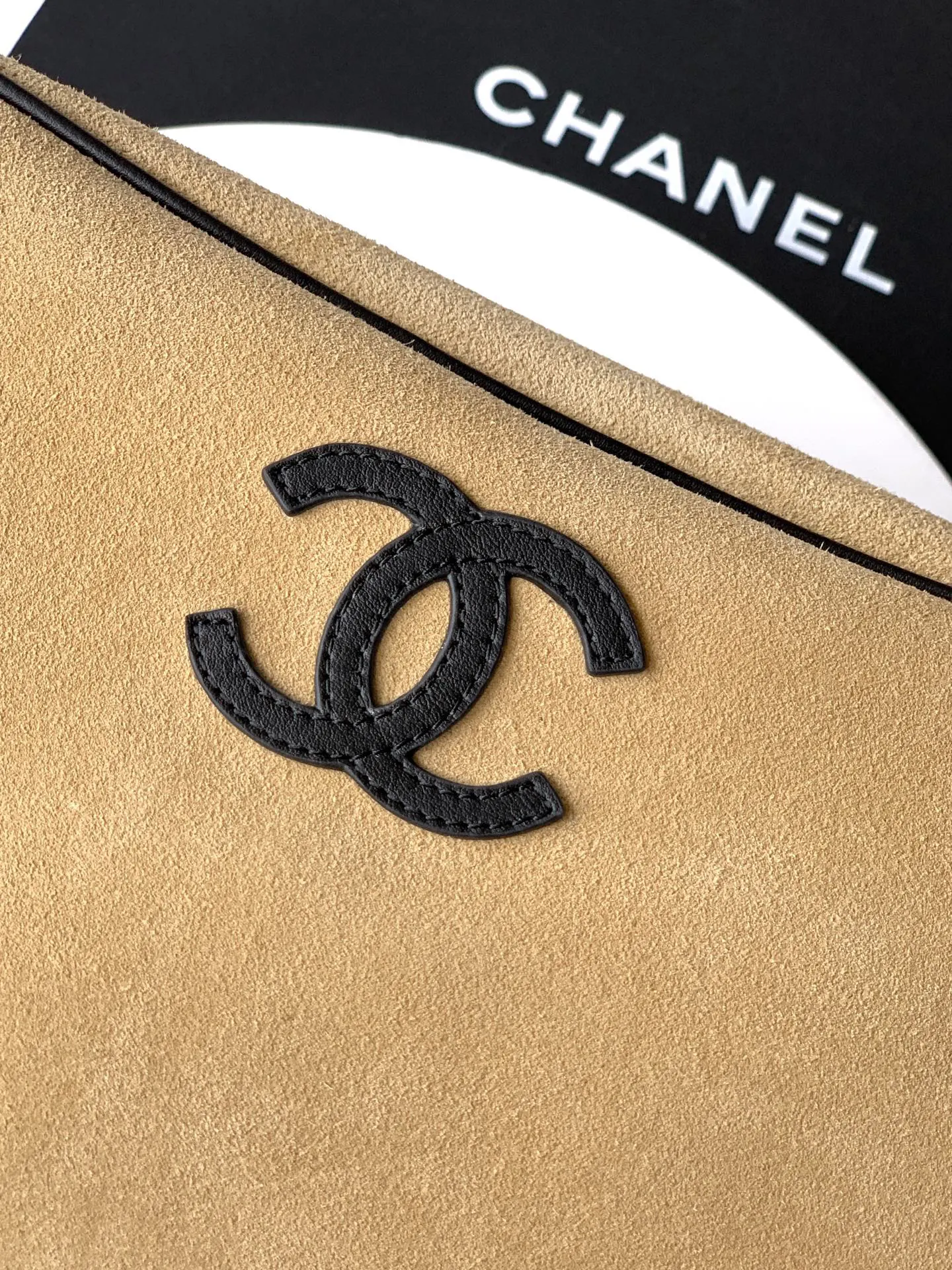 CHANEL 黑色 米色 麂皮 腋下包 复古腋下背款