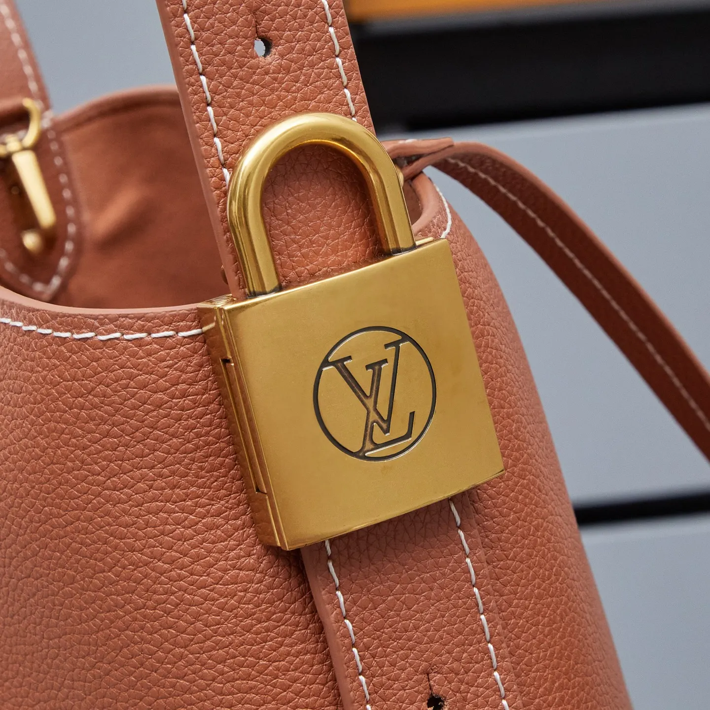 LV 牛皮 黑 棕 本款 All In 收纳包 旅行收纳款