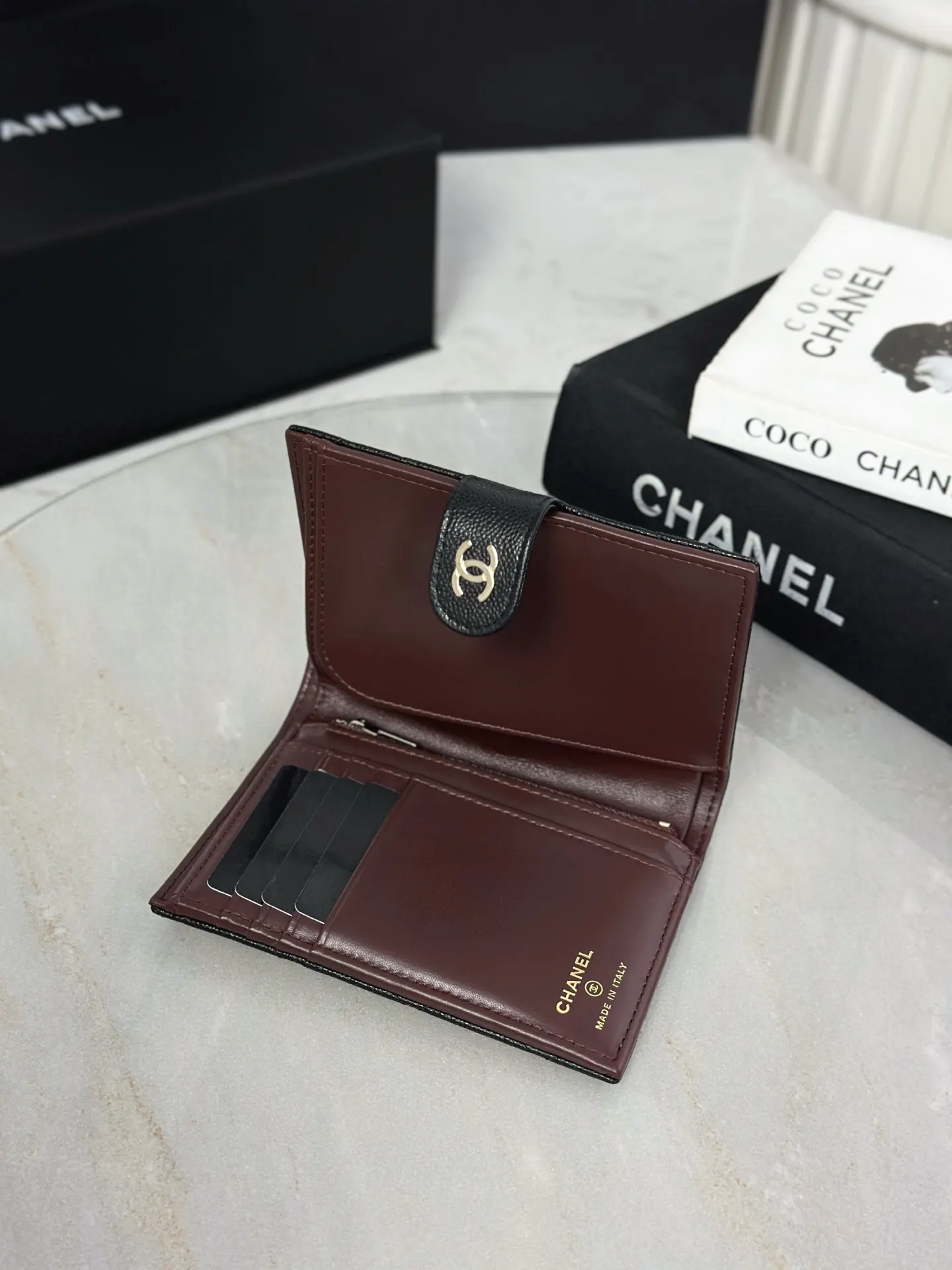 CHANEL 黑色荔枝纹牛皮翻盖链条包 单肩款