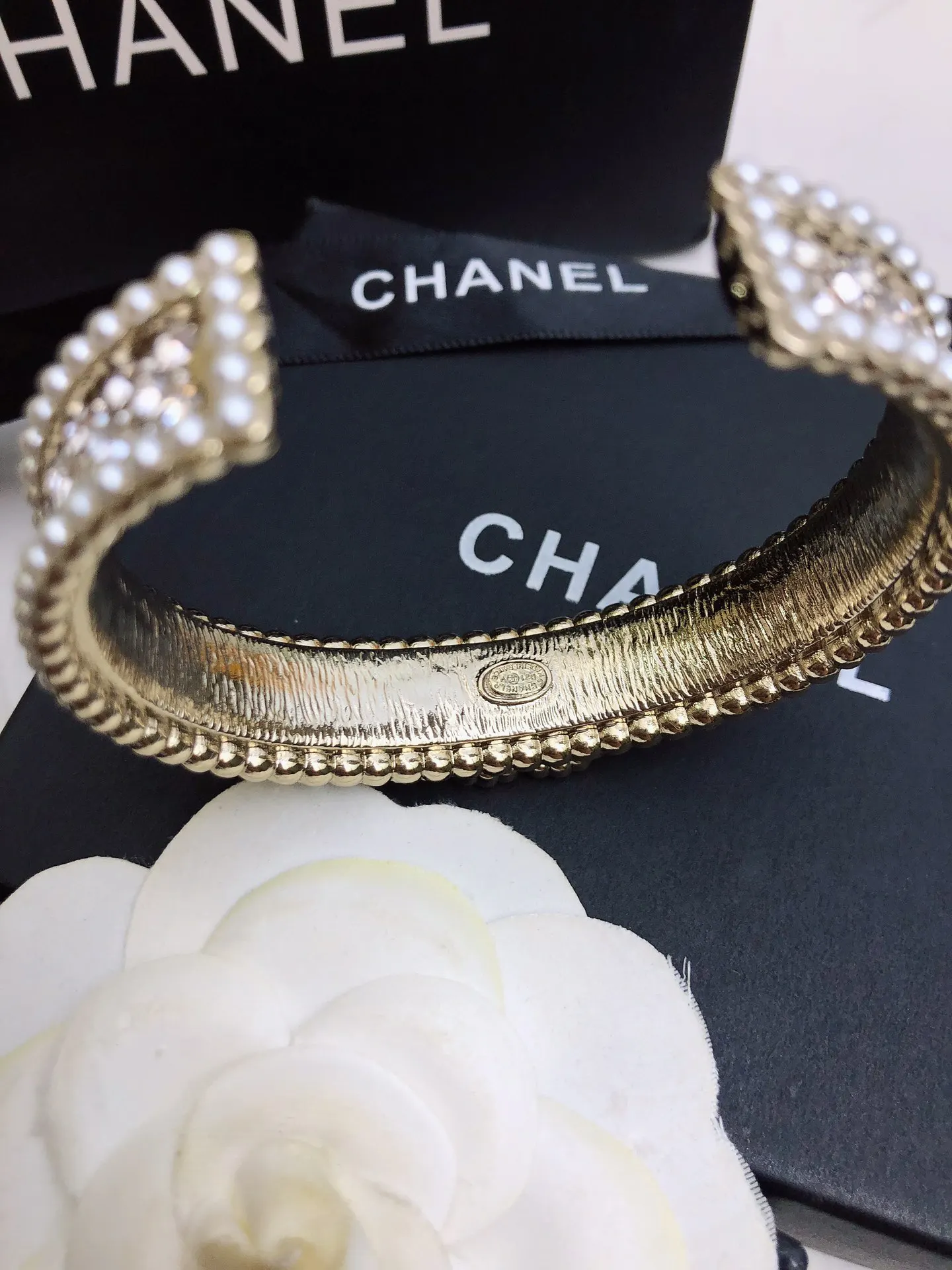 Chanel 手镯 精致腕饰