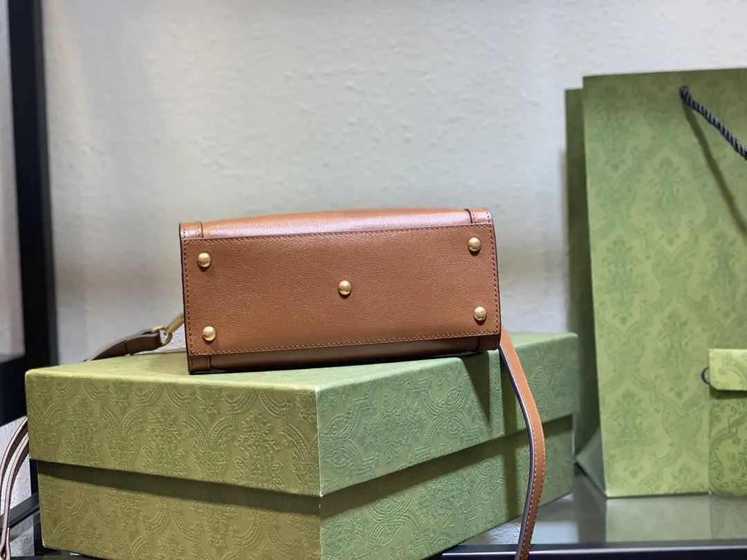 Gucci 麂皮 Diana竹节迷你托特包 材 大容量托特款