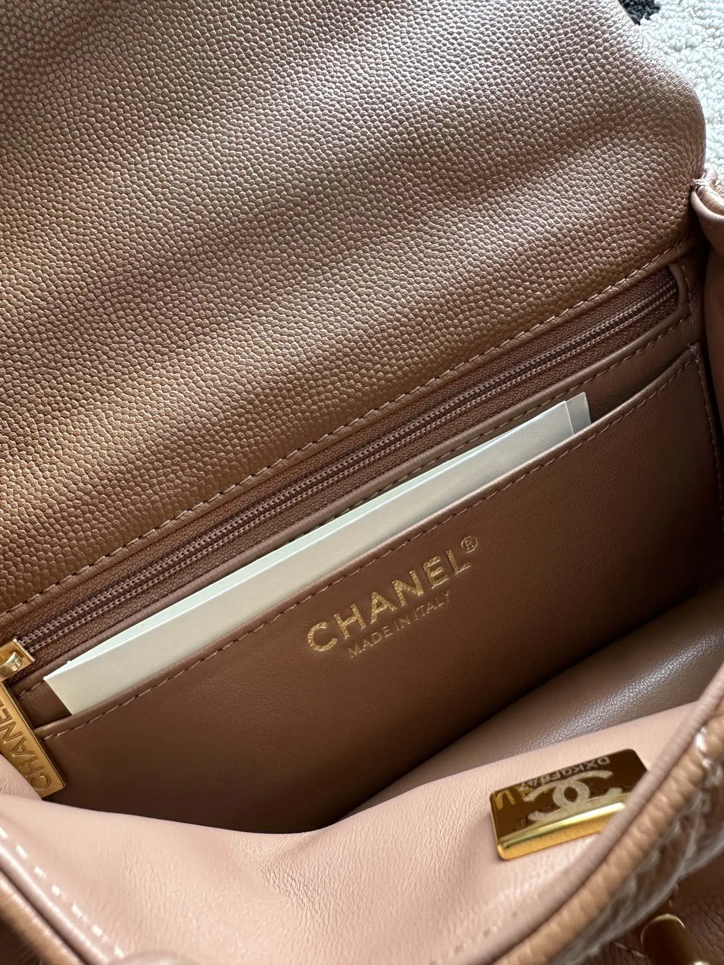 Chanel Chain Bag Leather Image 9 Chanel Chain Bag Leather Image 9