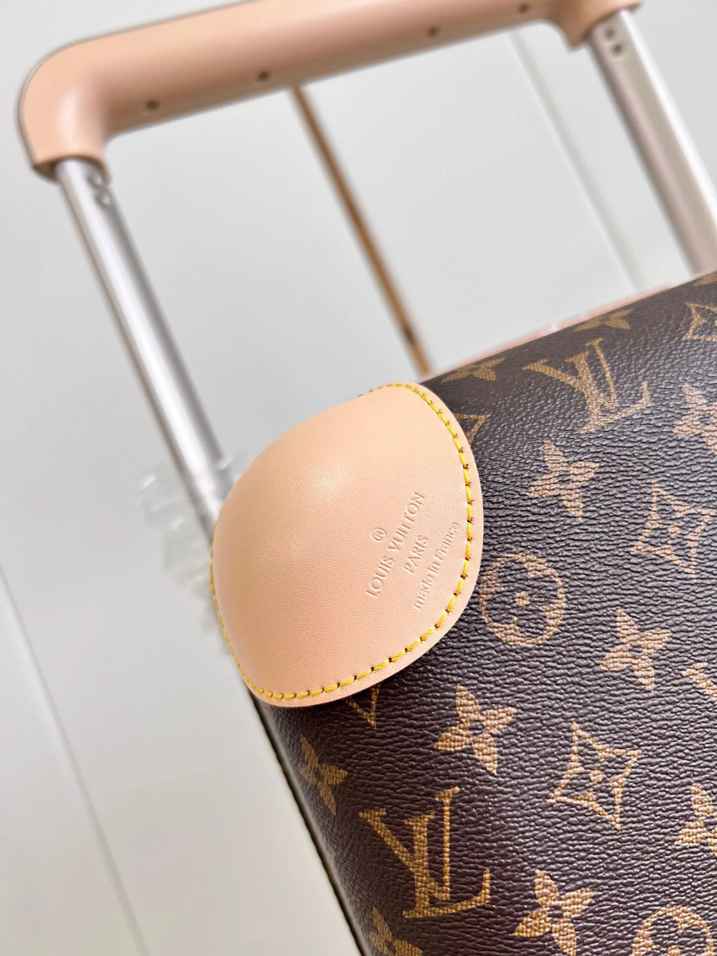 LV 帆布 全新 Horizon 拉杆箱以个性创意革新的传奇经典 行李箱 旅行拉杆款 轻便出行款