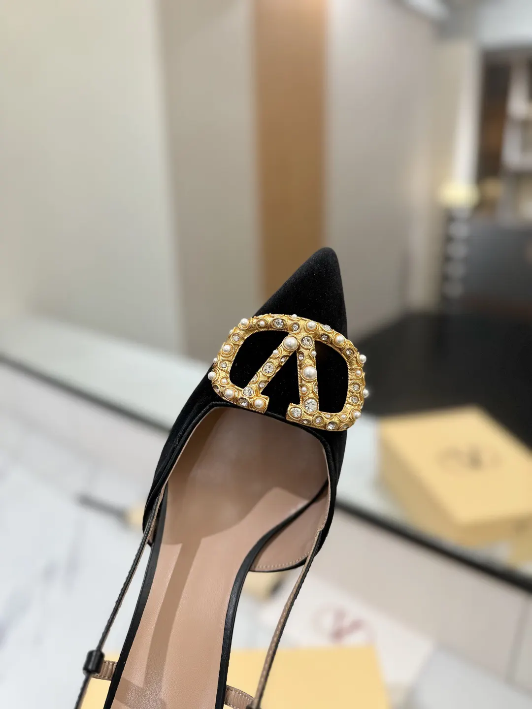 Valentino 金色 拖鞋 轻便舒适款 款07