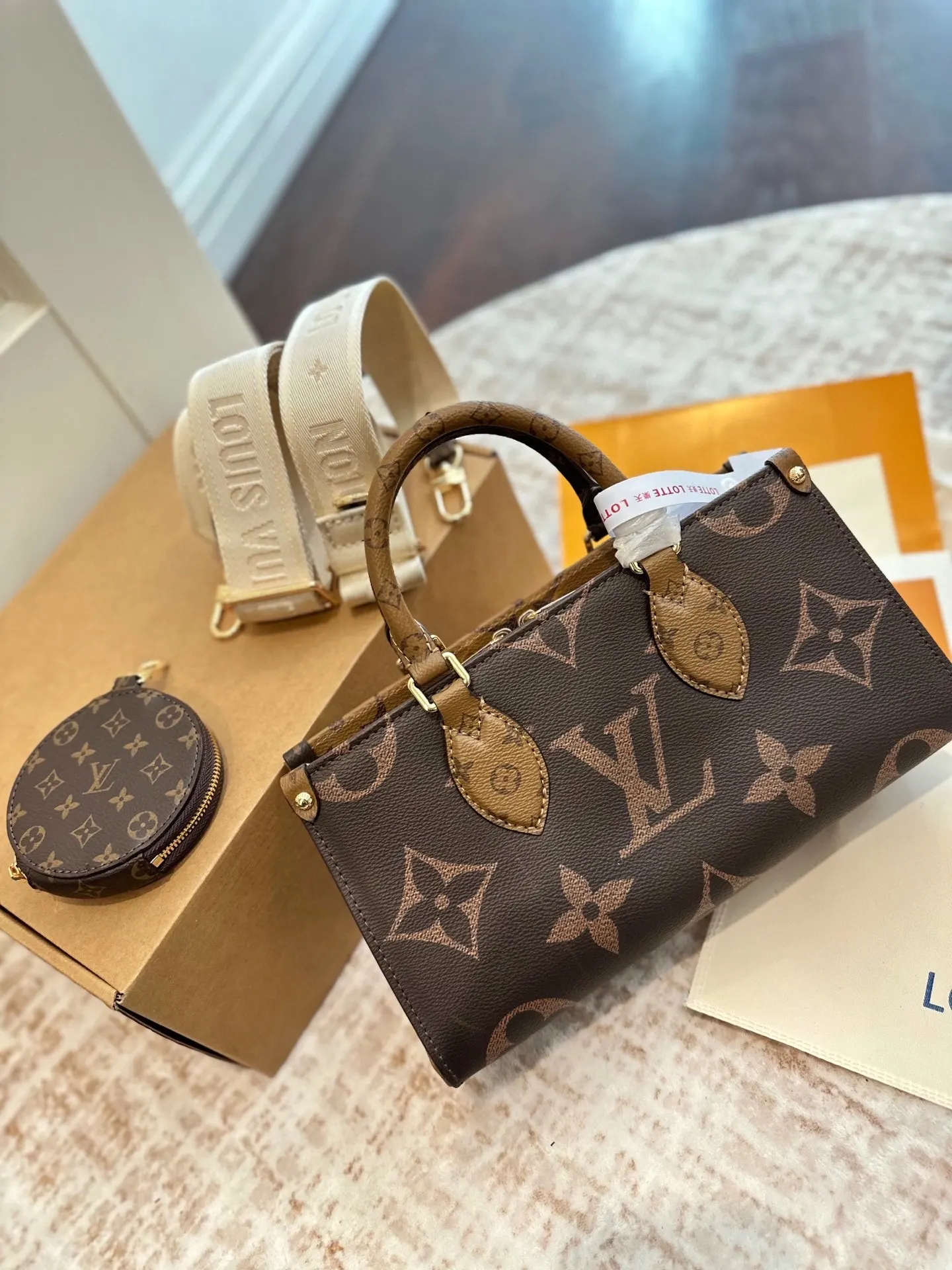 LV 牛皮 双盒 牛皮 Onthego East 托特包 大容量托特款