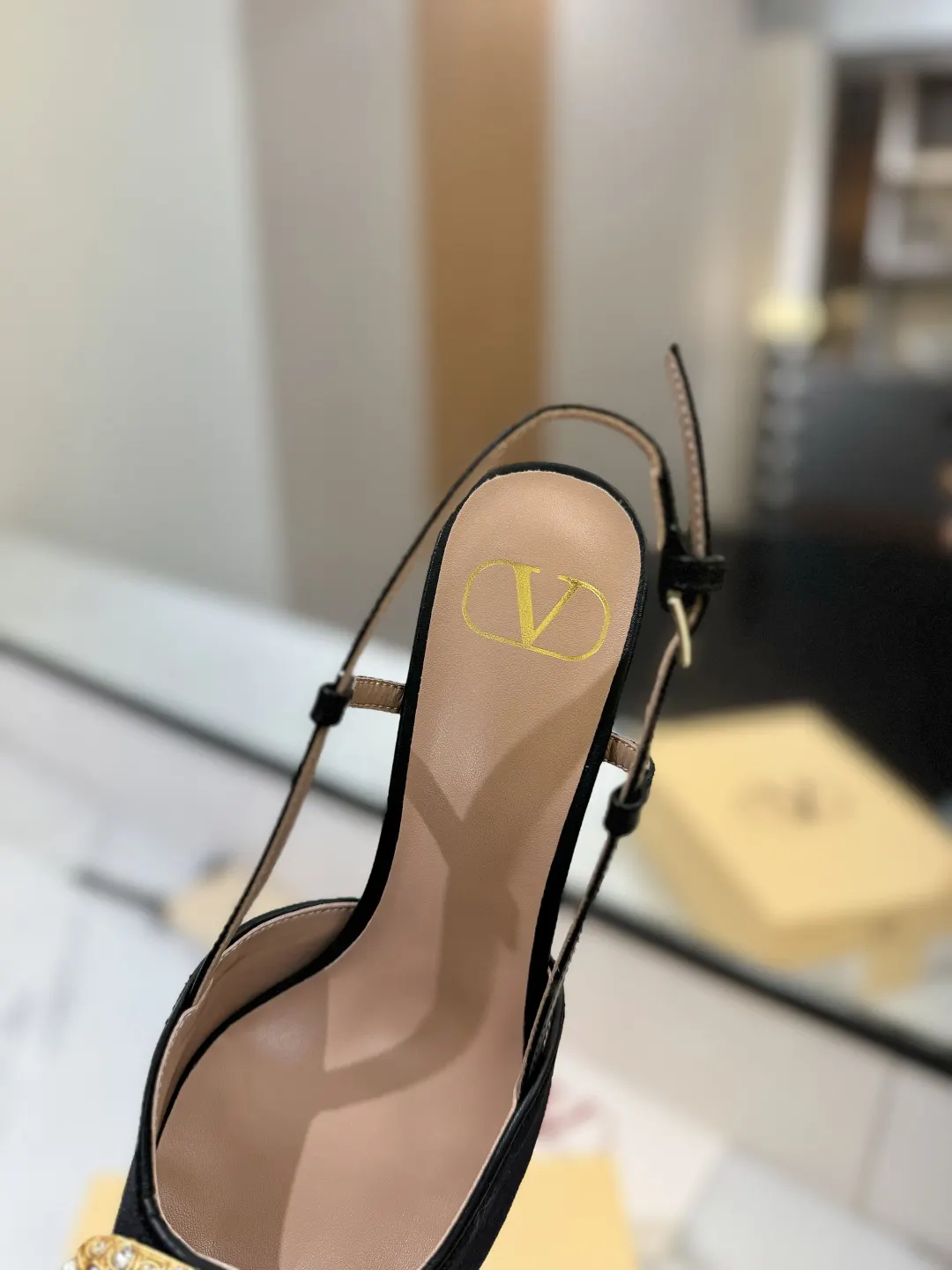 Valentino 金色 拖鞋 轻便舒适款 款07