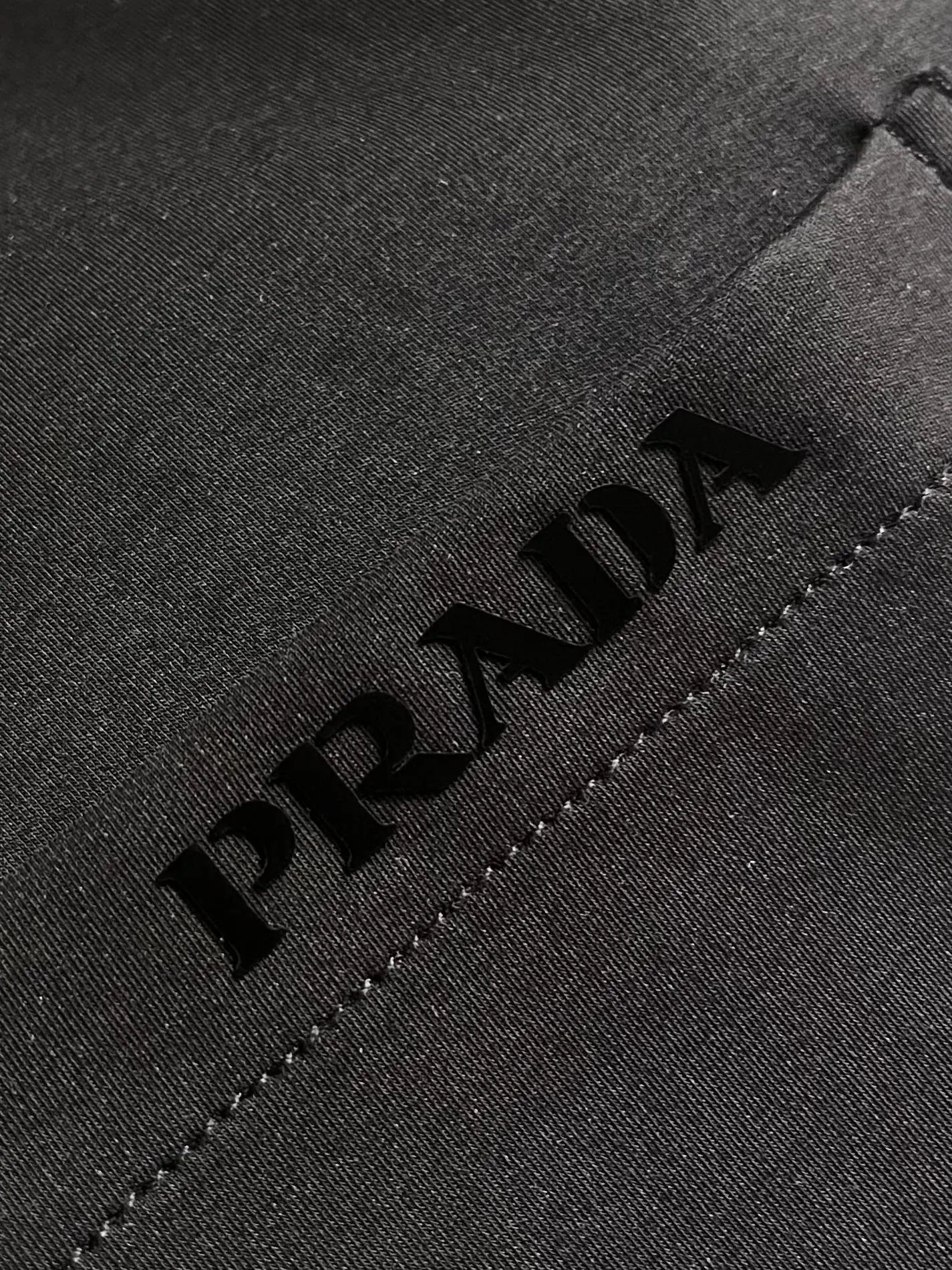 PRADA Logo 短袖T恤 休闲百搭款