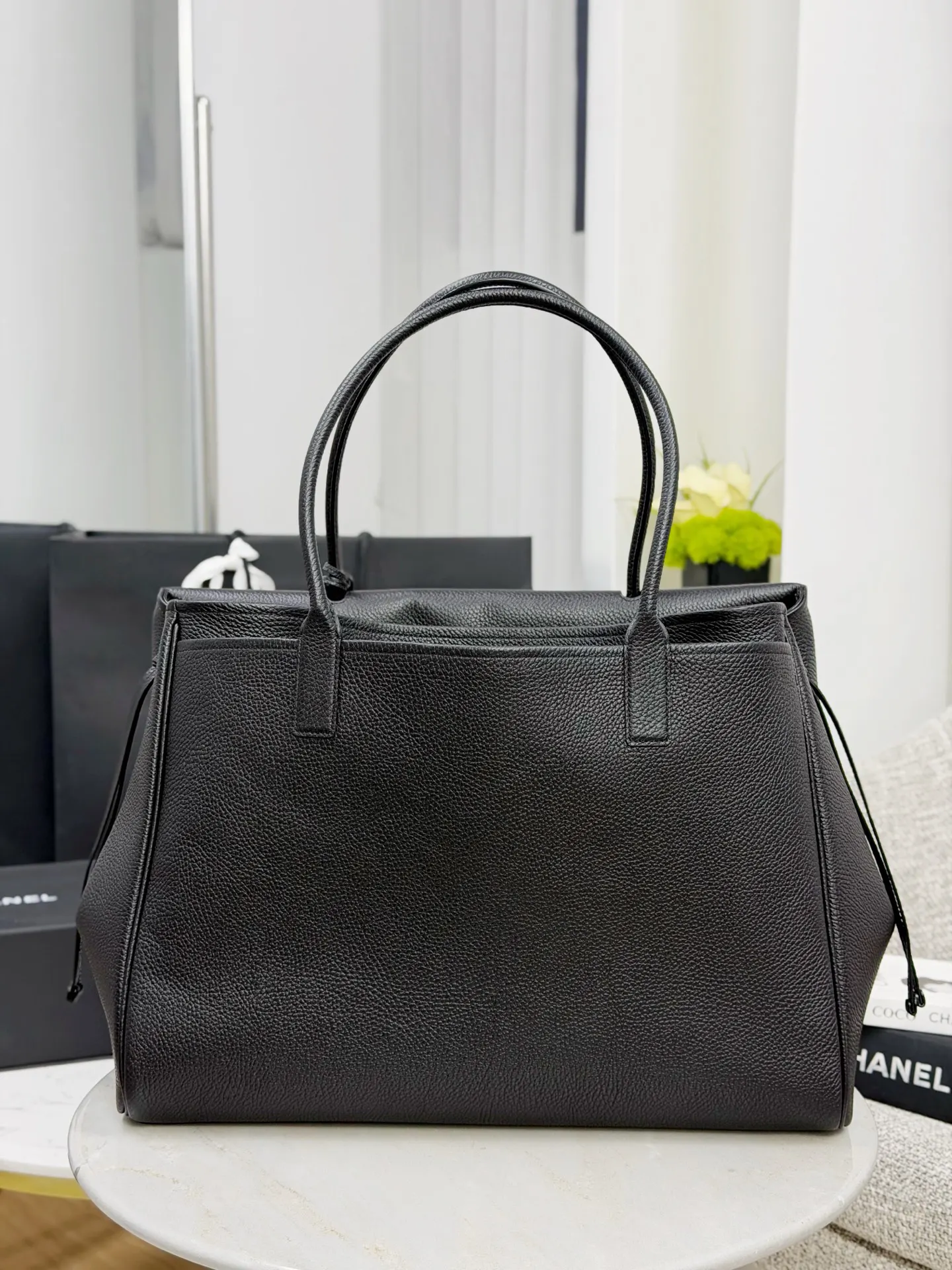 CHANEL 19 Bag 黑色粗花呢鏈條手提包 大号款