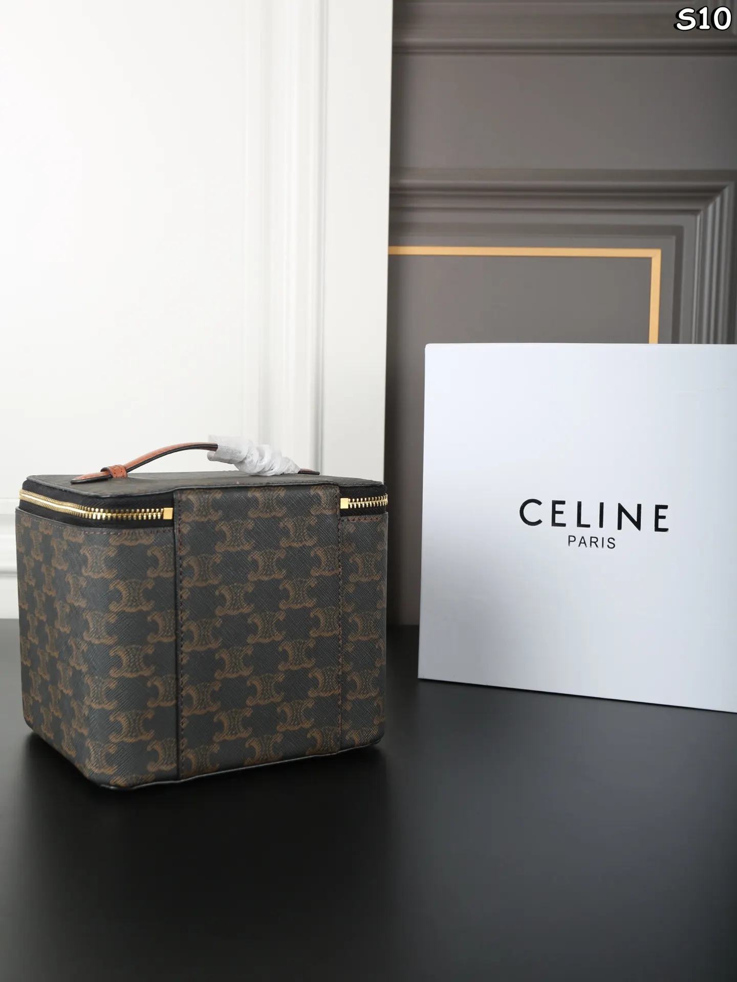 Cosmetic Pouch Leather