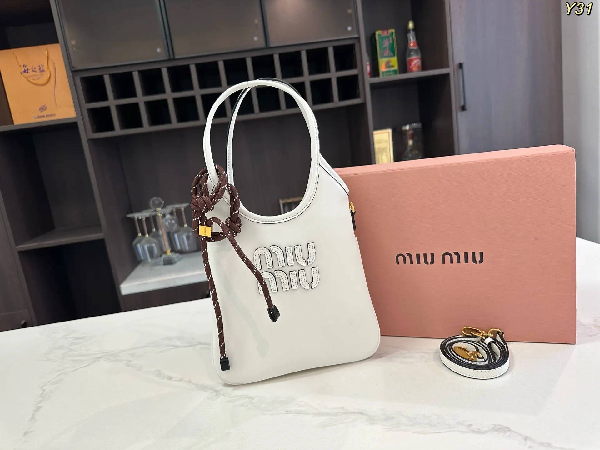 Miu 缪缪 miumiu 托特包 大容量托特款