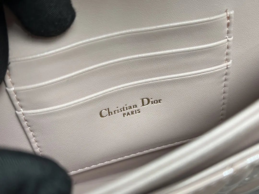 Dior Lady 羊皮 鏈條包 精致鏈條款