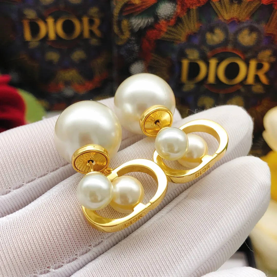 Dior Pearl Earrings Gold