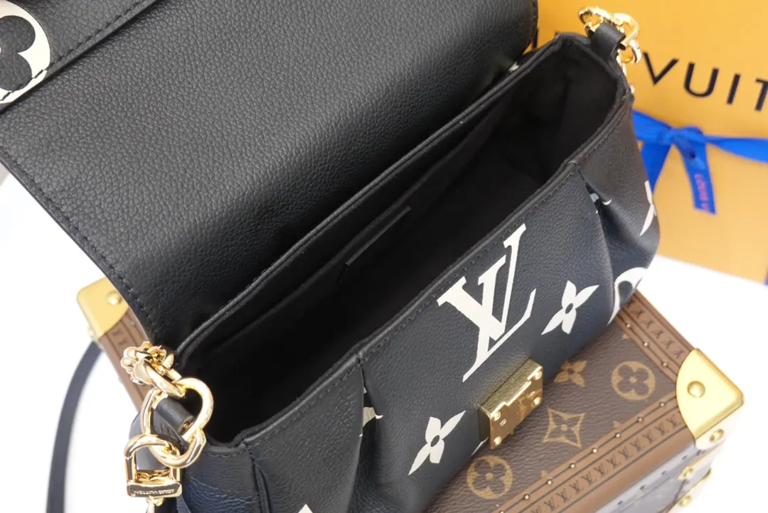 LV 白色 Mo链条包 精致链条款