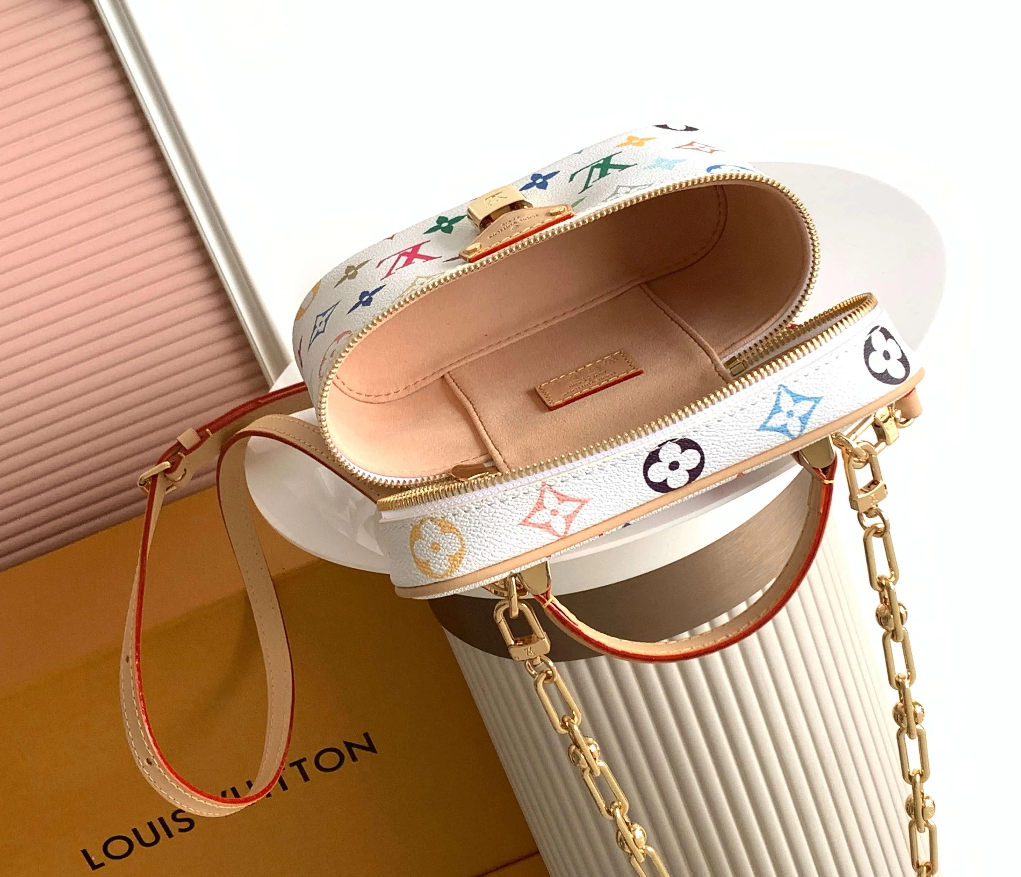 LV 牛皮 动态 加强版 白彩 本款 链条包 精致链条款
