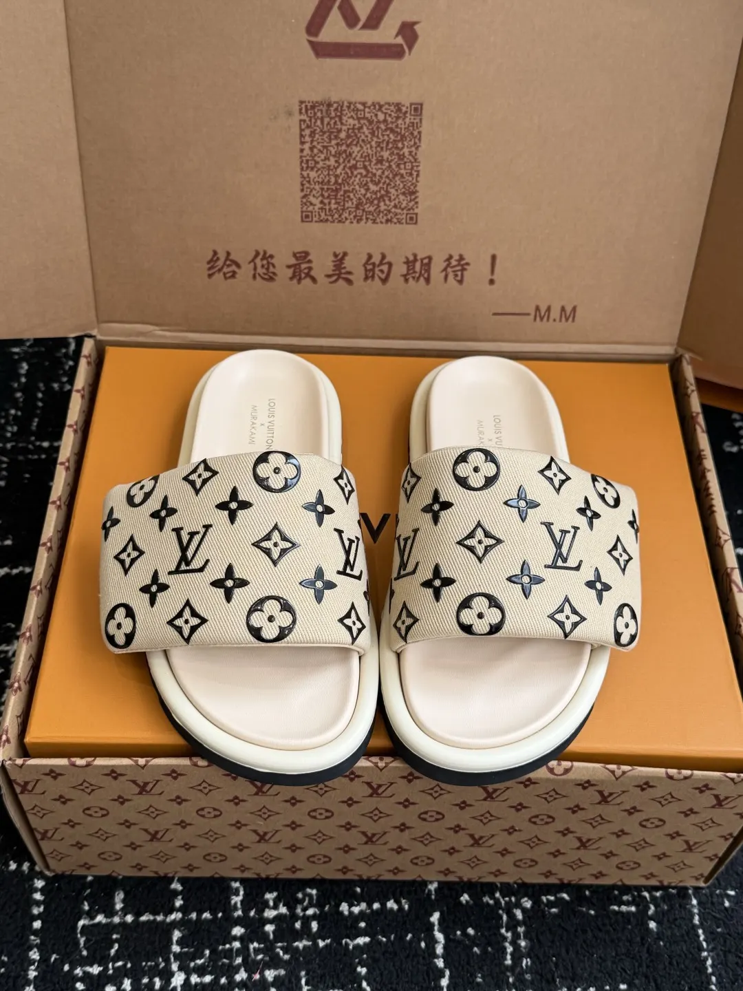 精選 拖鞋 轻便舒適款(數字2) 精選 拖鞋 轻便舒適款(數字2)