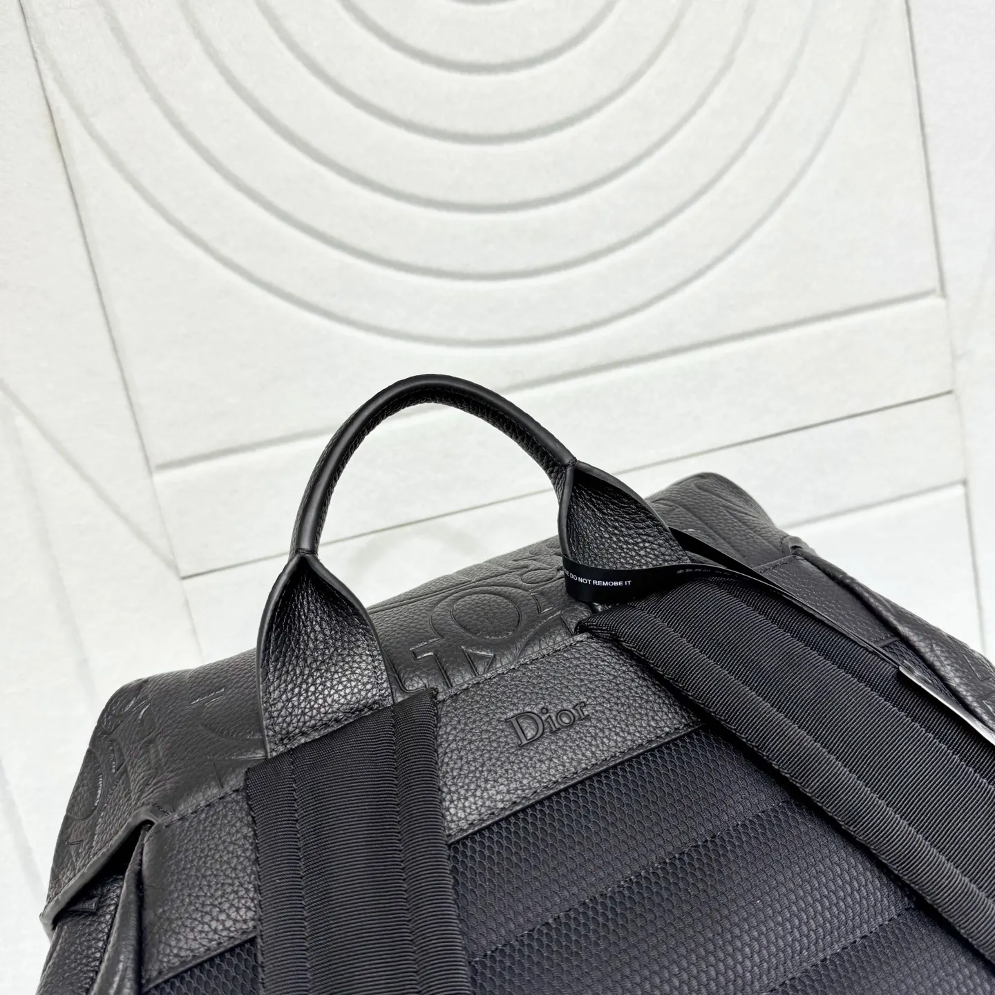 Dior 黑色 牛皮 批 市场 打版 保证进口头层牛皮 雙肩包 实用雙肩款