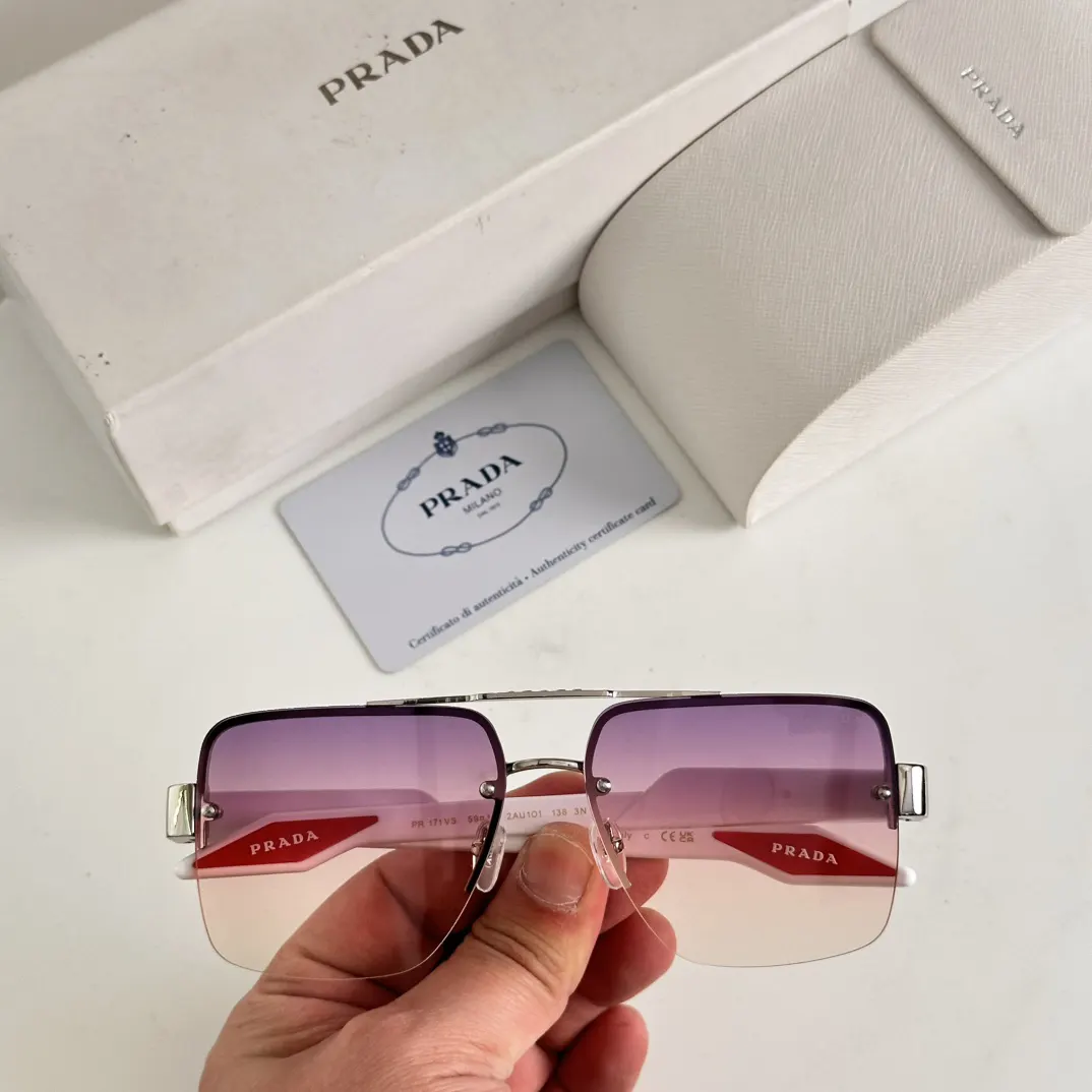 Prada PR171VS 太阳镜