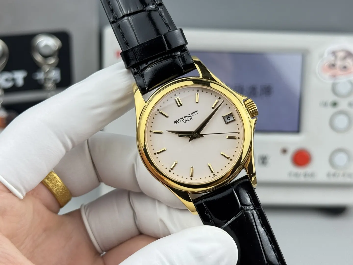 Watch Classic Leather