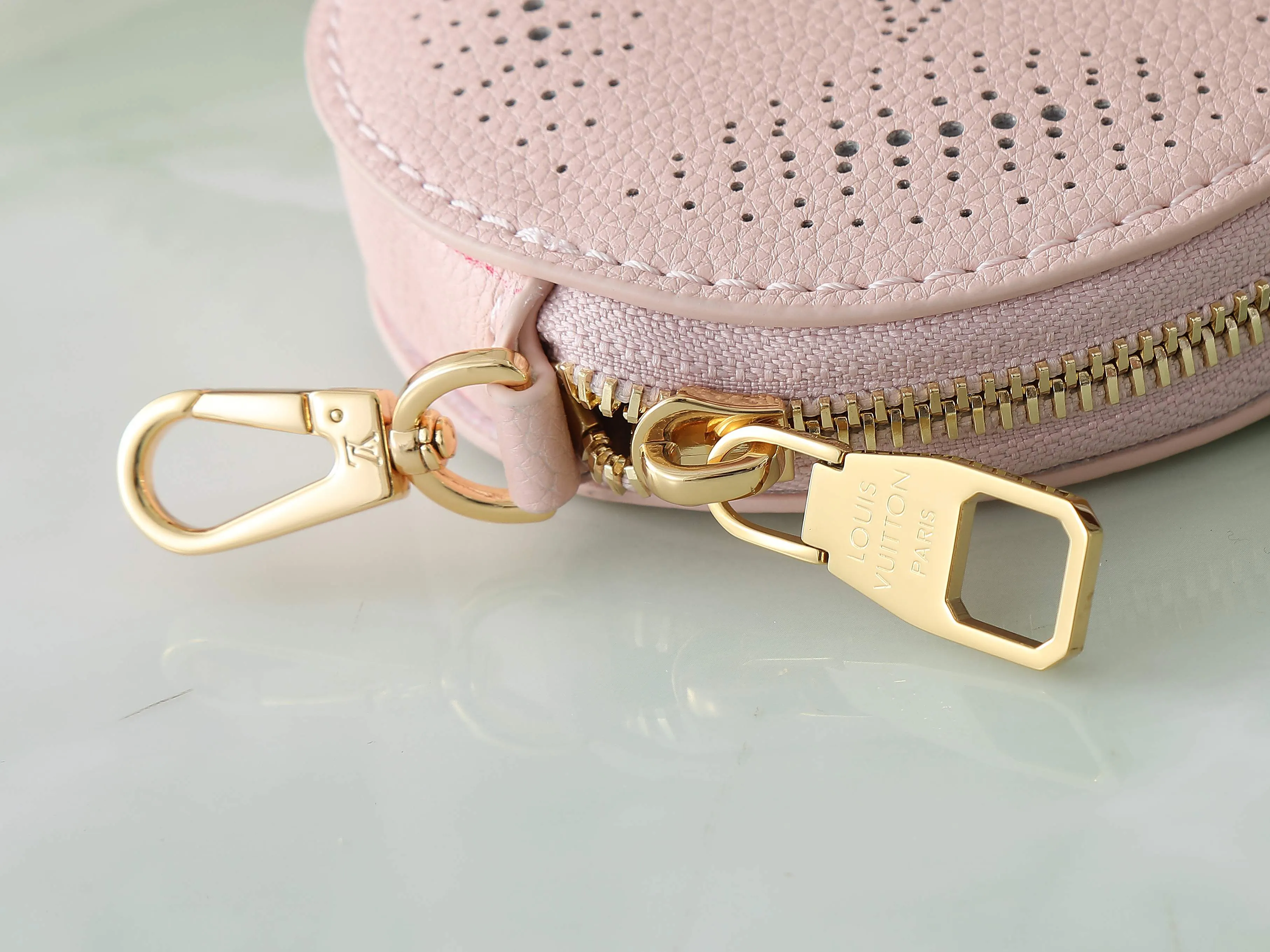 Chain Bag Leather