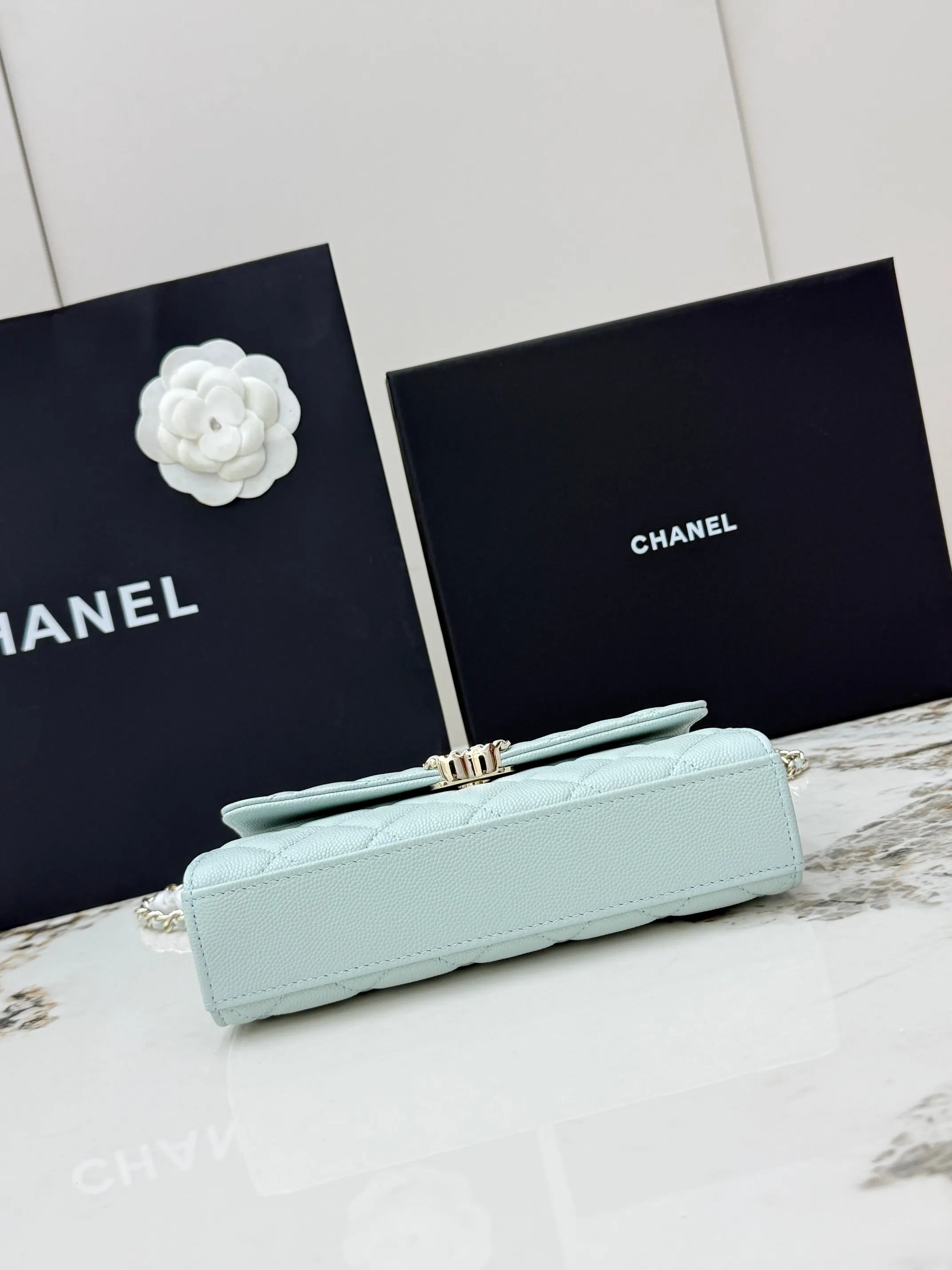 Chanel 浅蓝色牛皮Kelly手提包 金链斜挎