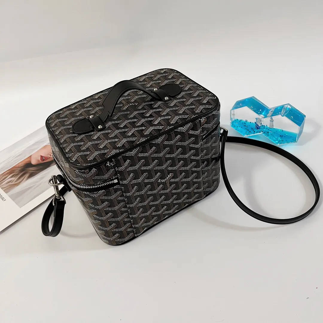 Cosmetic Pouch