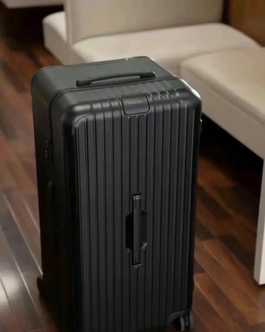 黑色 白色 Essential 系列 原Salsa的 行李箱 旅行拉杆款 轻便出行款