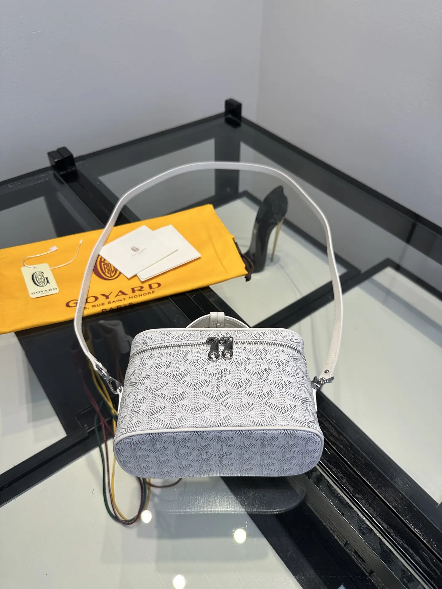 Goyard 白色 小牛皮 收納包 旅行收納款