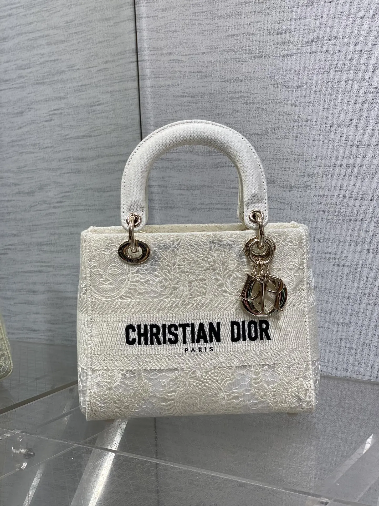 Dior Dⅰor 进口 刺绣蕾丝戴妃包 Lady蕾丝刺绣太 手提包 通勤手提款