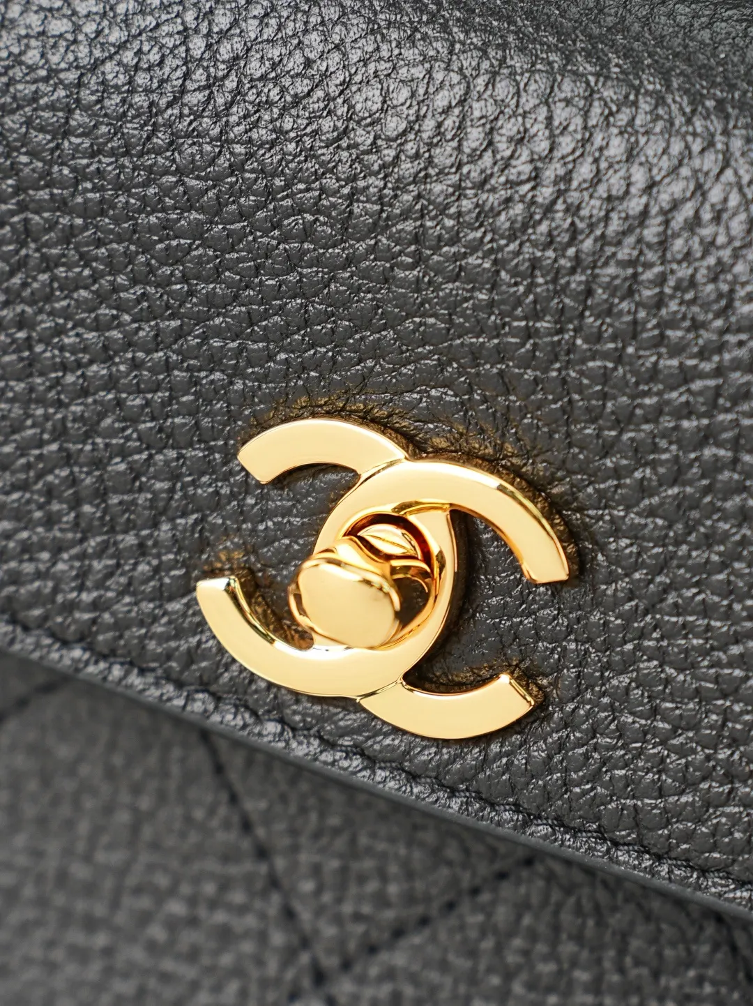 CHANEL 黑色 白色 小牛皮 腋下包 復古腋下背款