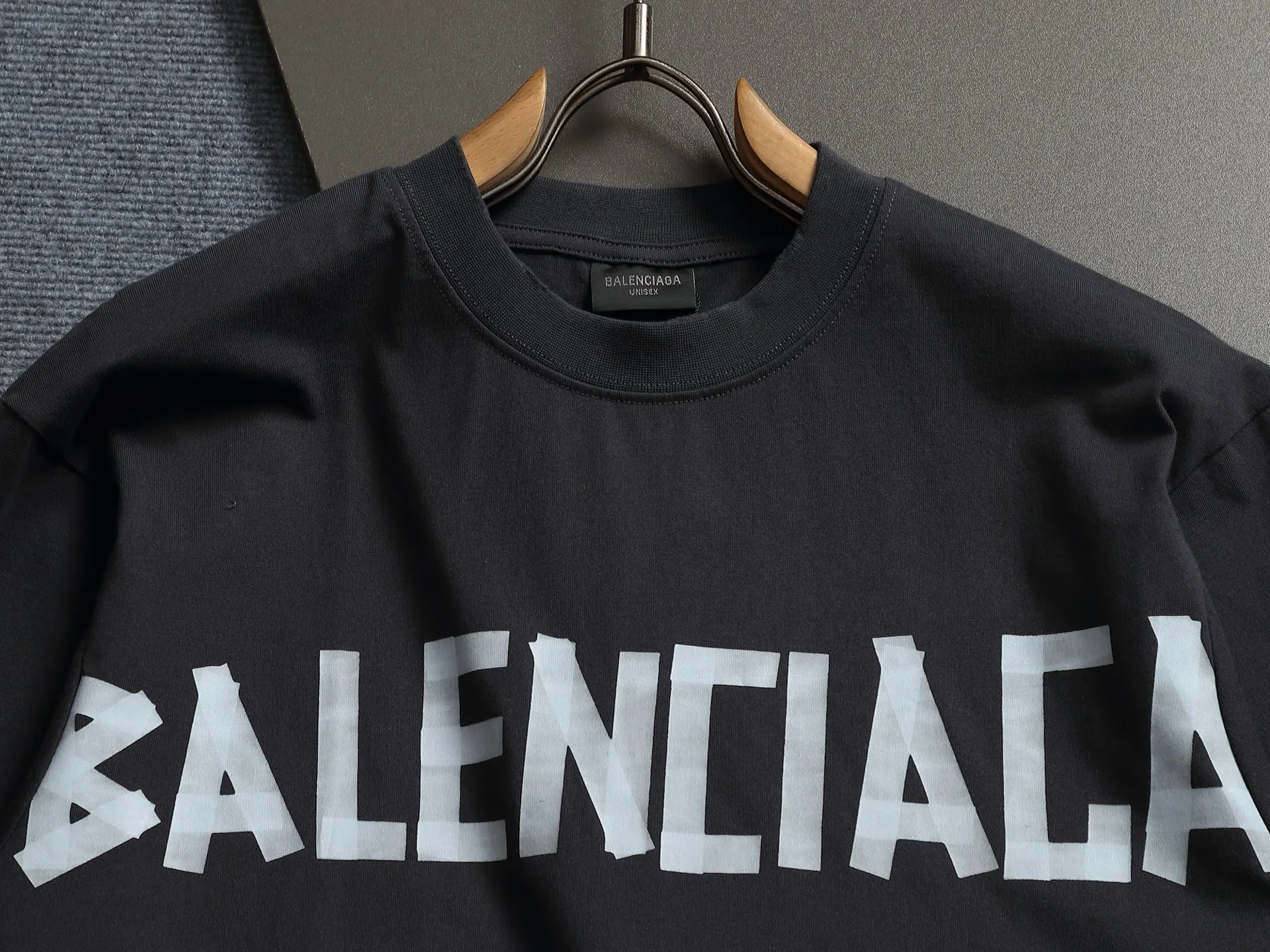 Balenciaga 黑色 Logo 短袖T恤