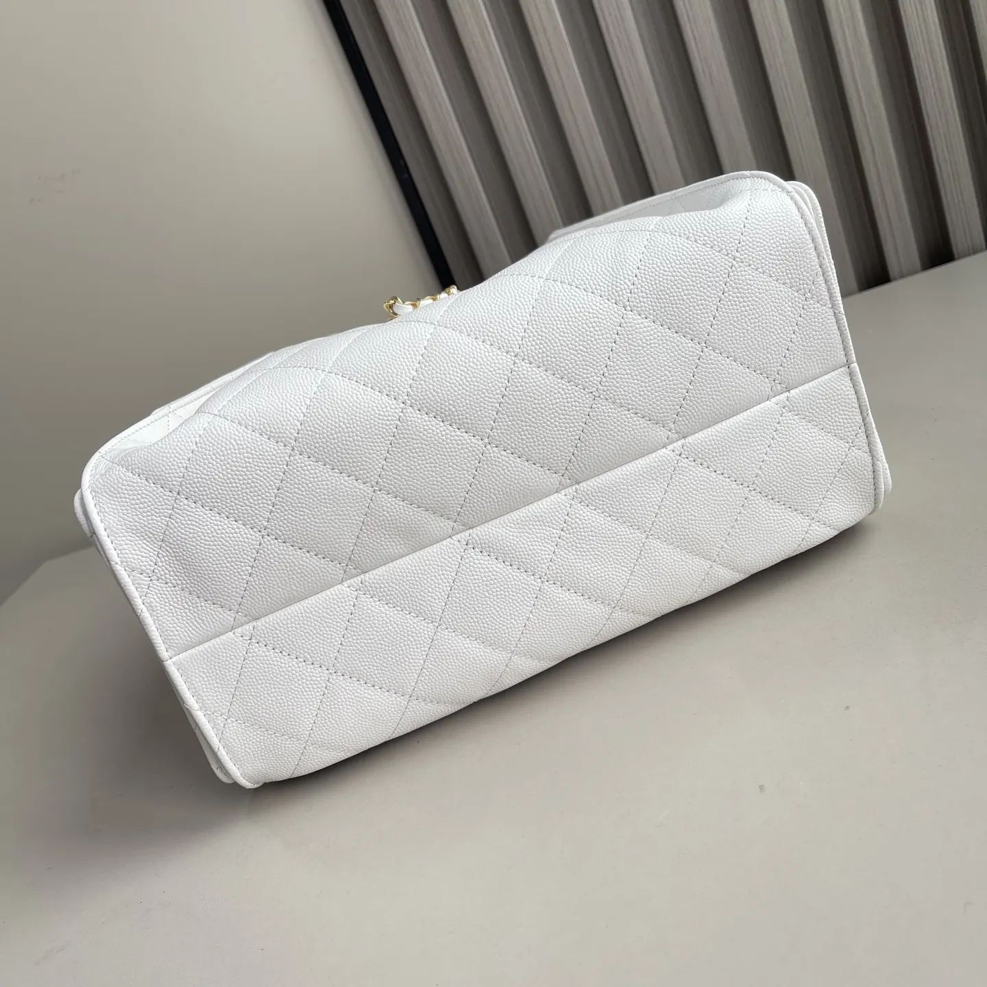 White Hobo Shoulder Bag Vintage Leather