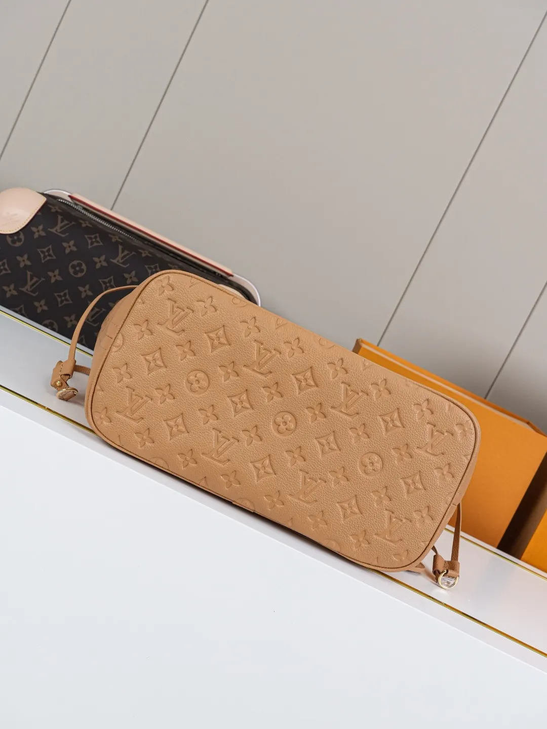 Neverfull 牛皮 托特包 大容量托特款(數字9) Neverfull 牛皮 托特包 大容量托特款(數字9)