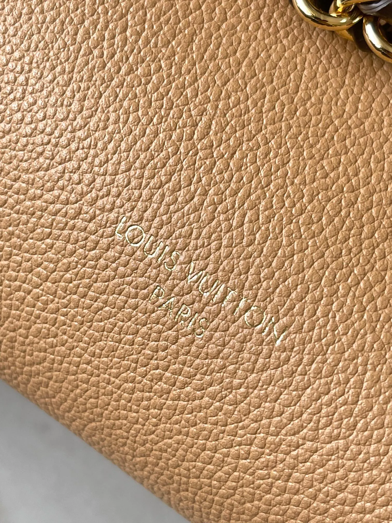 牛皮 动态 半钢五金 头层牛皮 鏈條包 精致鏈條款