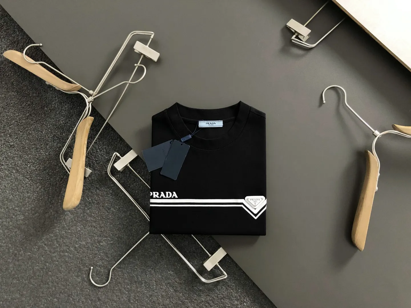 Prada 黑色Logo短袖T恤 休闲