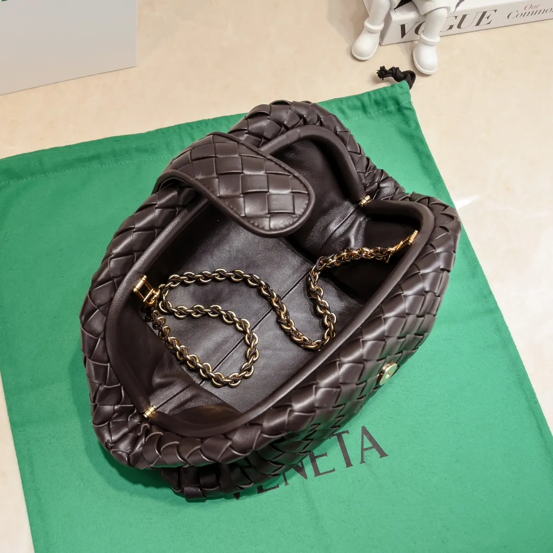Bottega Veneta 羊皮 链条包 精致链条款