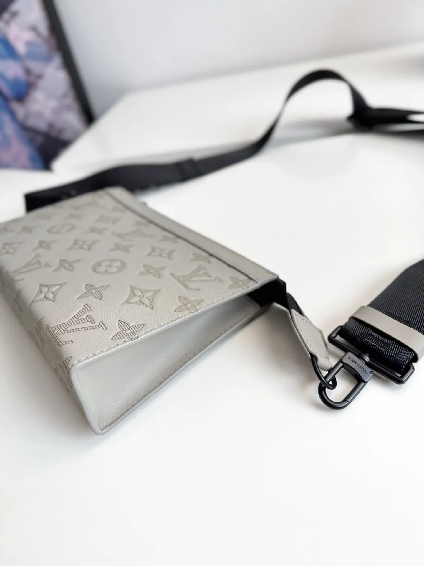 LV Mo手拿包 精致手拿款