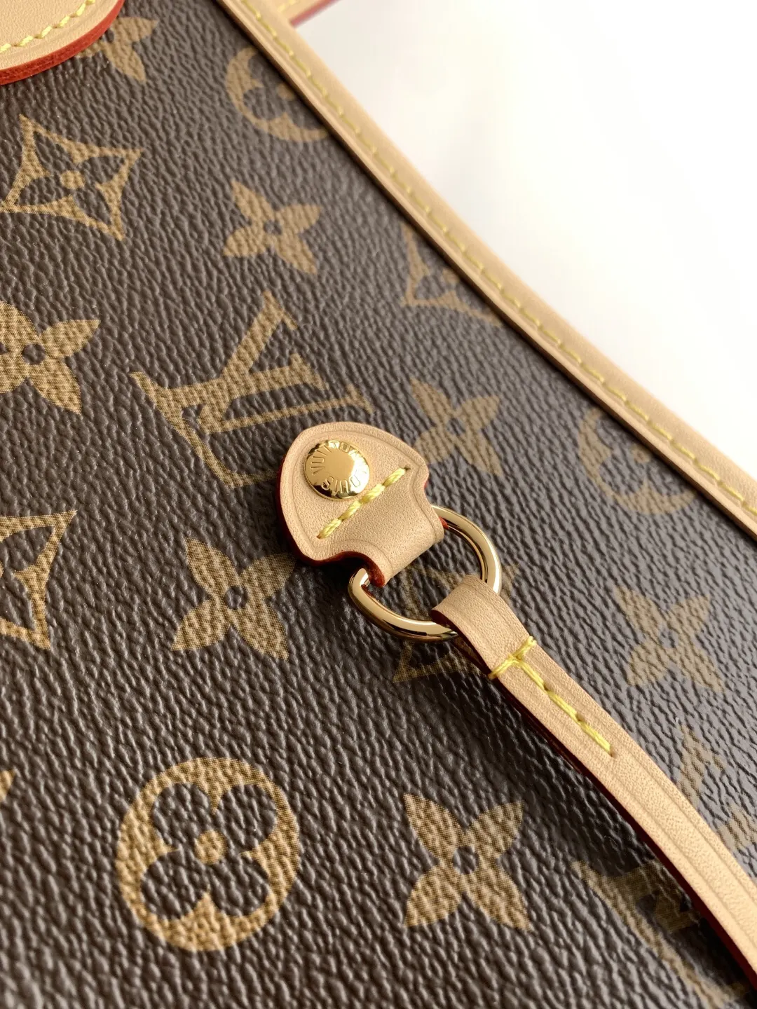 LV Neverfull 老花 帆布 手拿包 精致手拿款