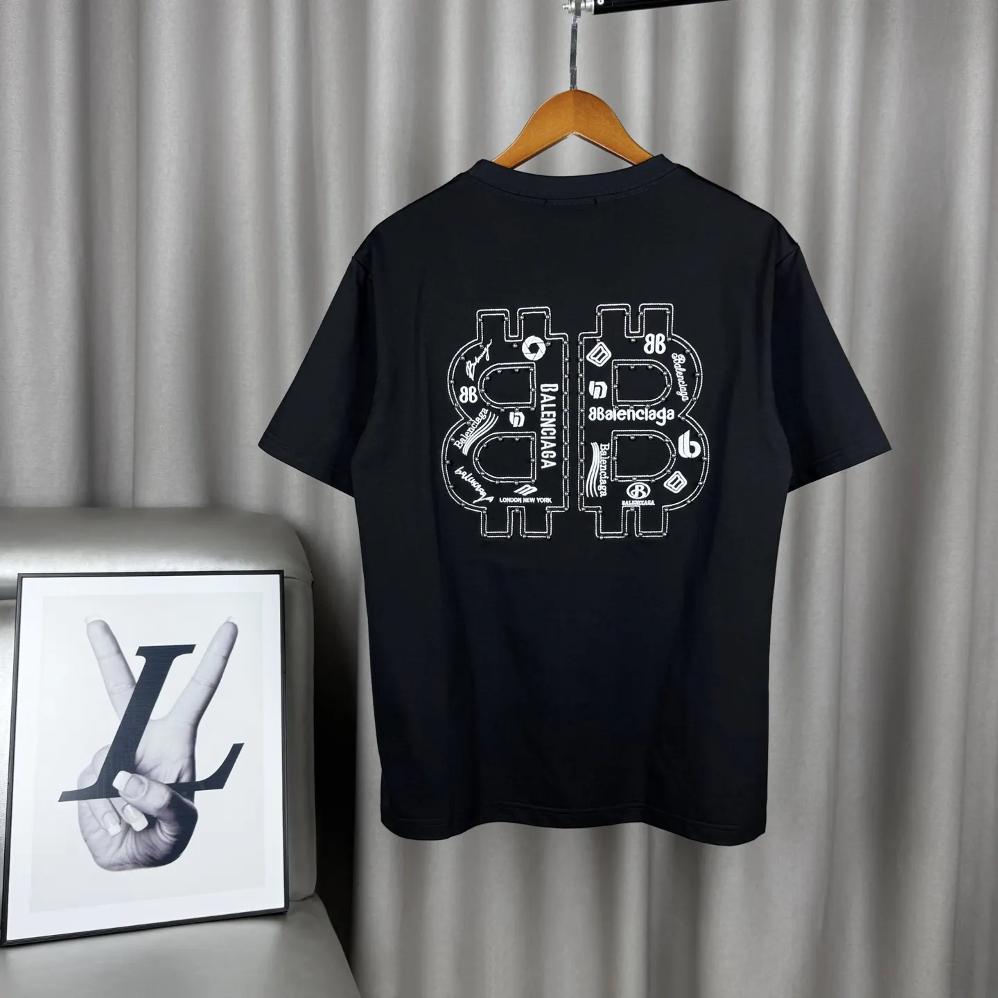 Balenciaga Black Cotton Logo Short Sleeve T-Shirt Street