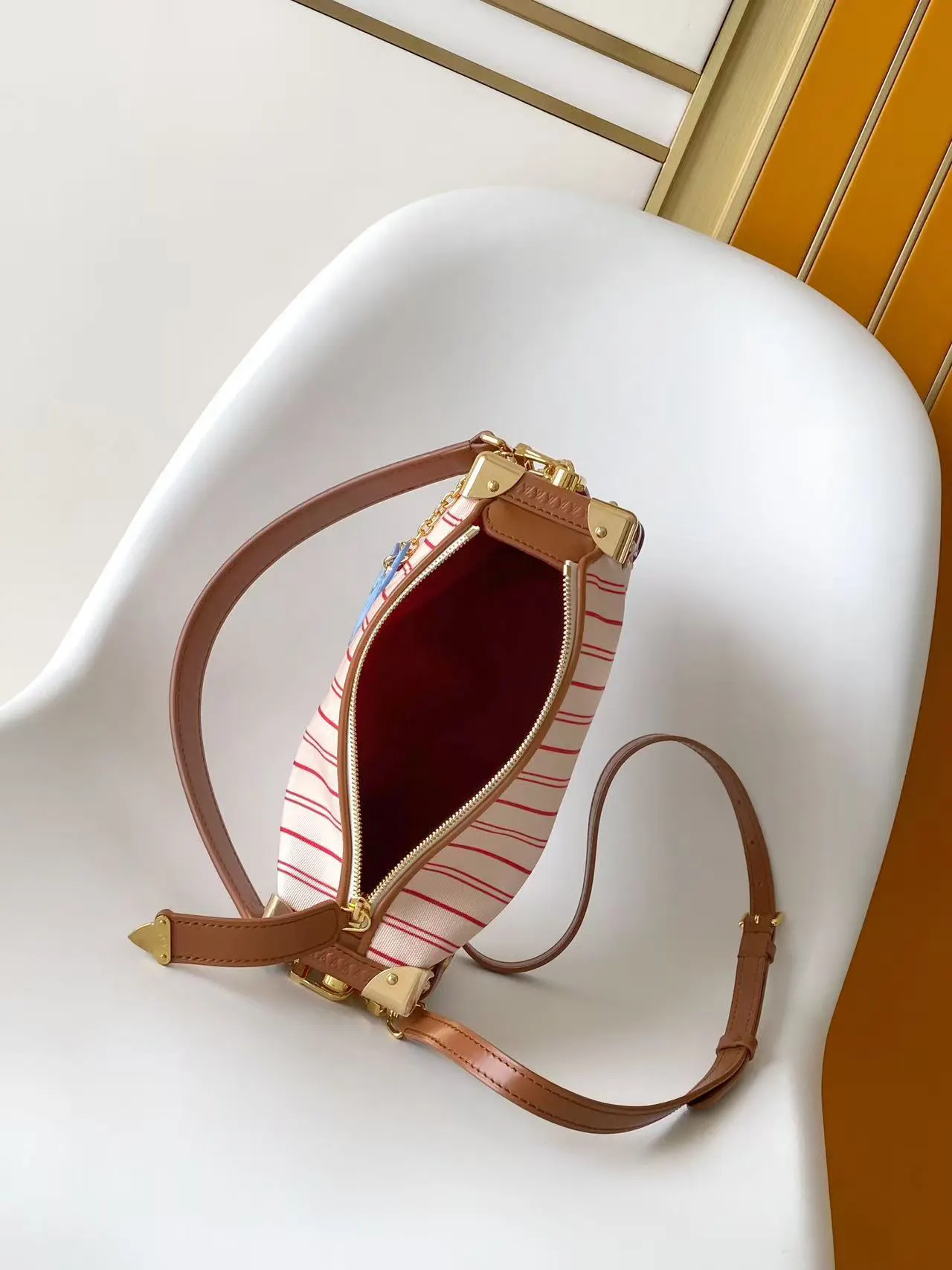 Neverfull 牛皮 收纳包 旅行收纳款